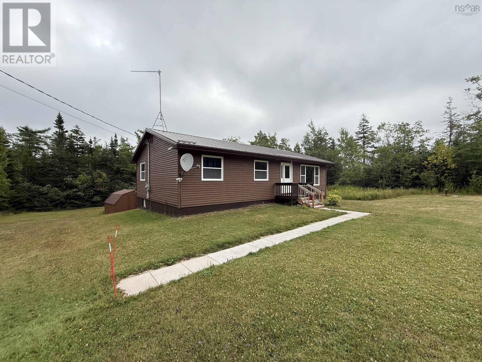 6536 Highway 224, Pleasant Valley, Nova Scotia  B0N 2M0 - Photo 2 - 202520608