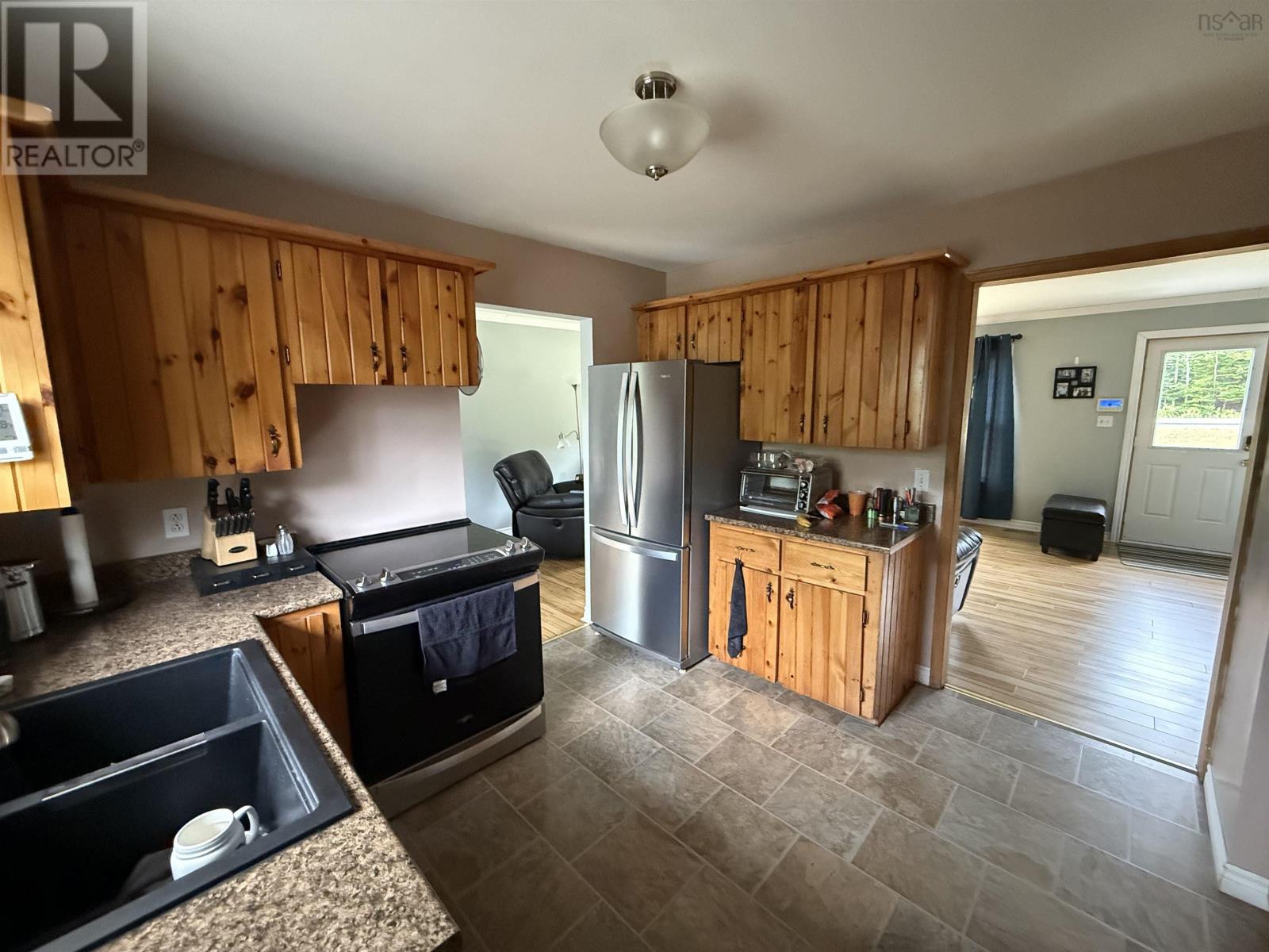 6536 Highway 224, Pleasant Valley, Nova Scotia  B0N 2M0 - Photo 3 - 202520608