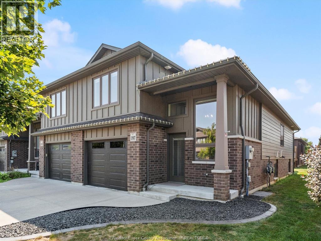 Property at 11927 MAITLAND AVENUE image 2