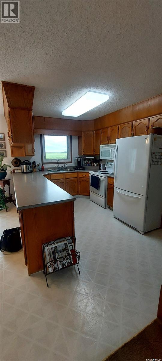 918 Anton Place, Wadena, Saskatchewan  S0A 4J0 - Photo 5 - SK015861
