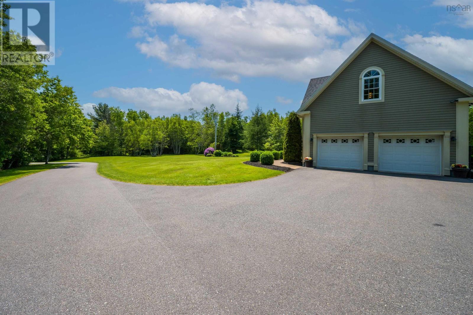 13697 Highway 1, Wilmot, Nova Scotia  B0P 1W0 - Photo 3 - 202515196