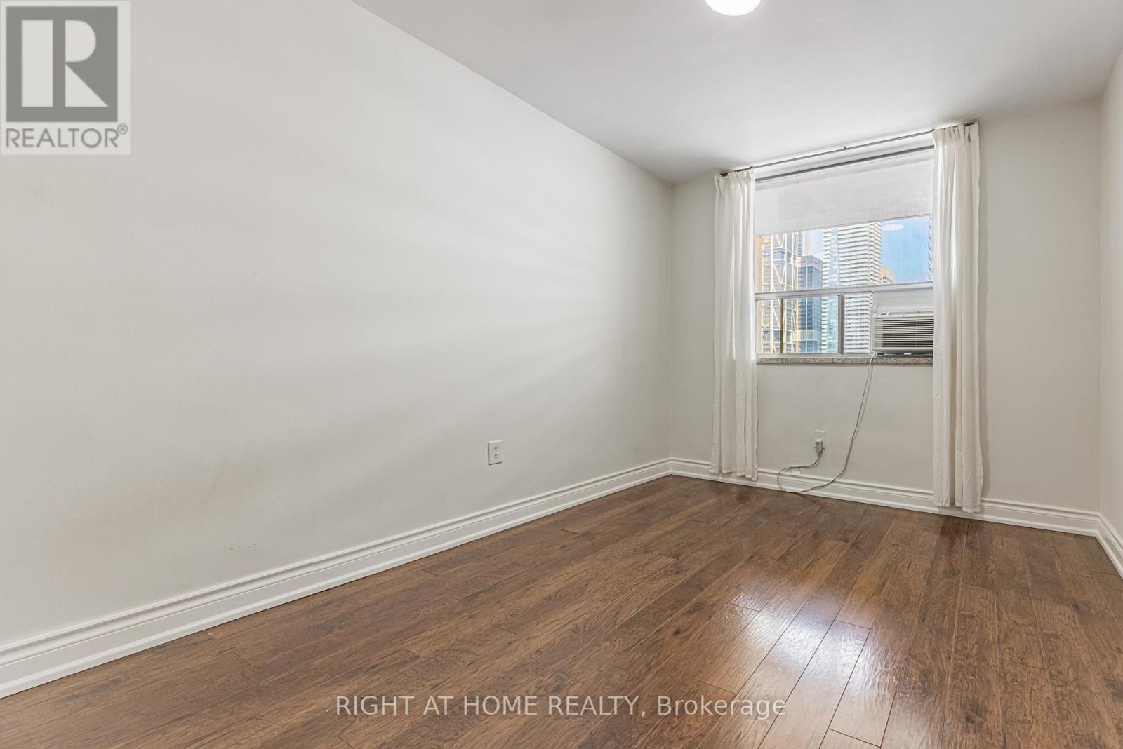 2109 - 30 Gloucester Street, Toronto, Ontario  M4Y 1L8 - Photo 10 - C12349787