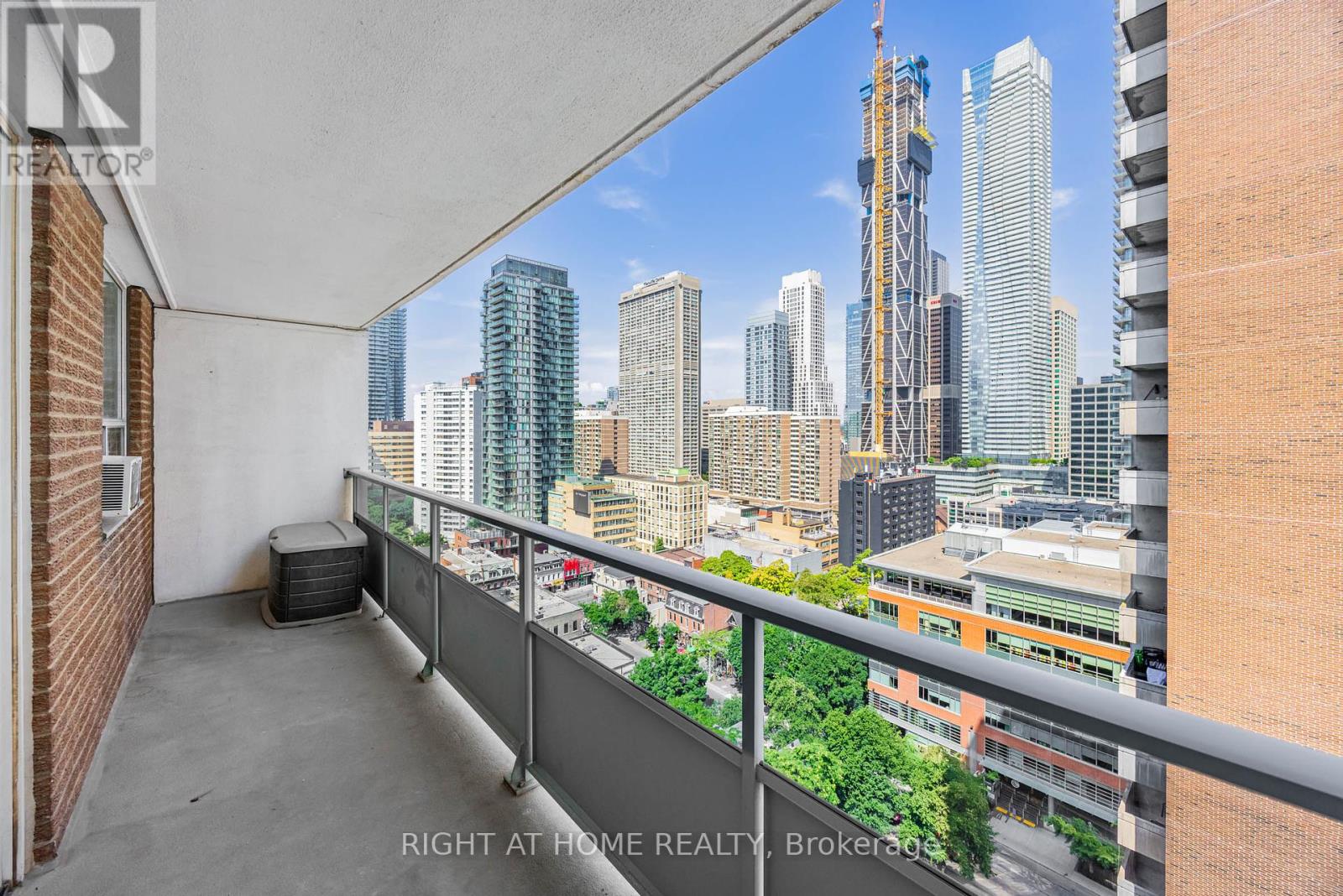 2109 - 30 Gloucester Street, Toronto, Ontario  M4Y 1L8 - Photo 13 - C12349787