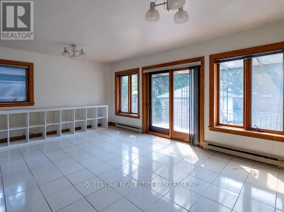 27 Deloraine Avenue, Toronto (Lawrence Park North), Ontario  M5M 2A8 - Photo 6 - C12349877