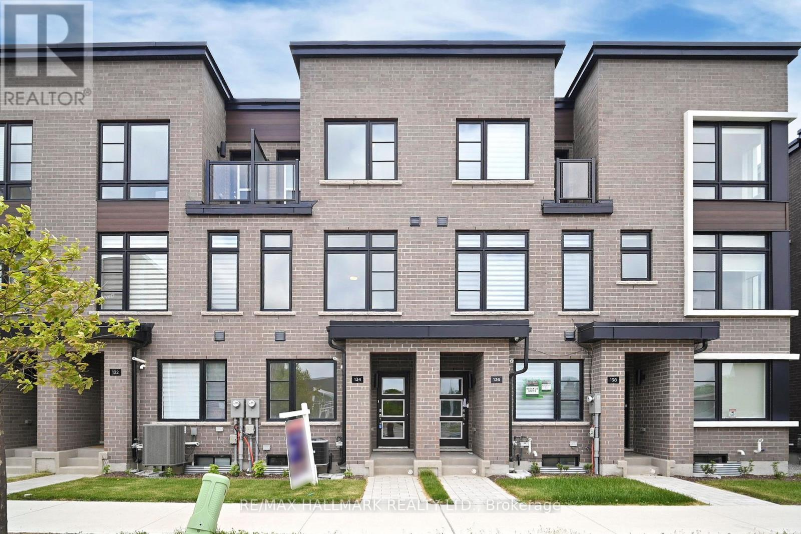 134 Brockley Drive, Toronto, Ontario  M1P 3C1 - Photo 2 - E12313901