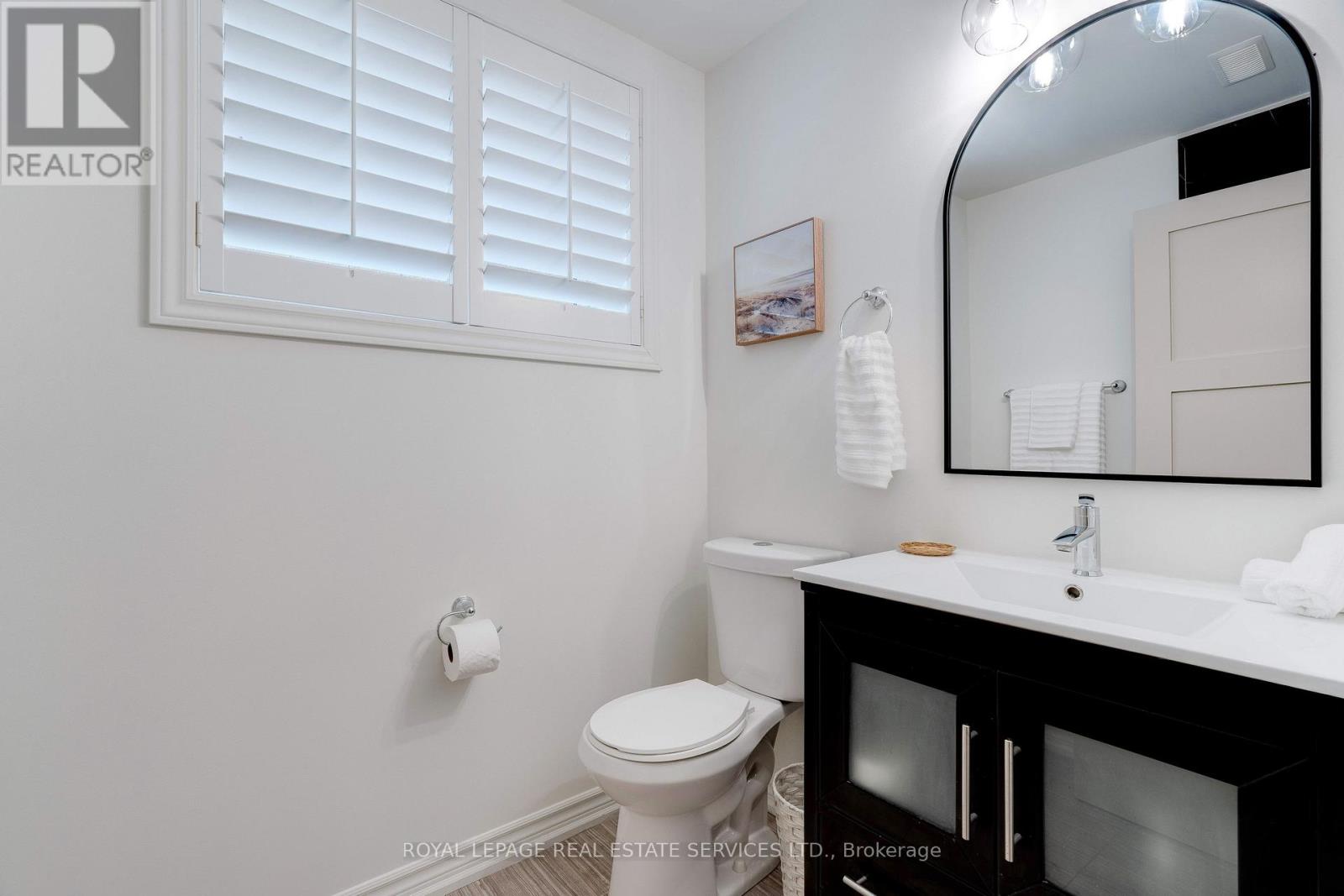 437 Inglehart Street N, Oakville, Ontario  L6J 3J5 - Photo 43 - W12236368