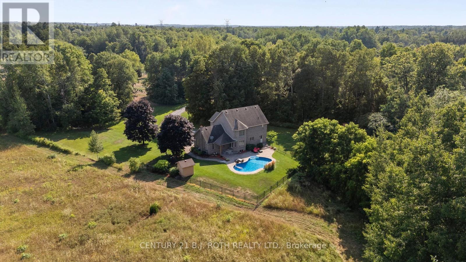 256 Denney Drive, Essa, Ontario  L0M 1B1 - Photo 39 - N12349815