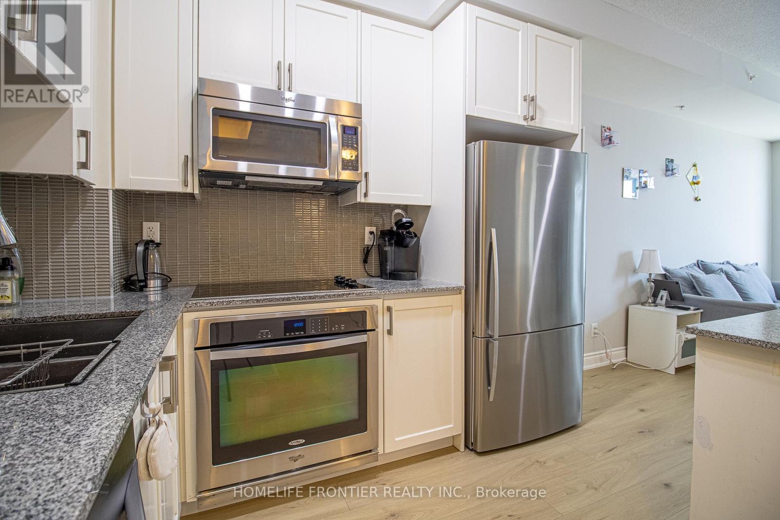 609b - 9090 Yonge Street, Richmond Hill (South Richvale), Ontario  L4C 0Z1 - Photo 14 - N12349821
