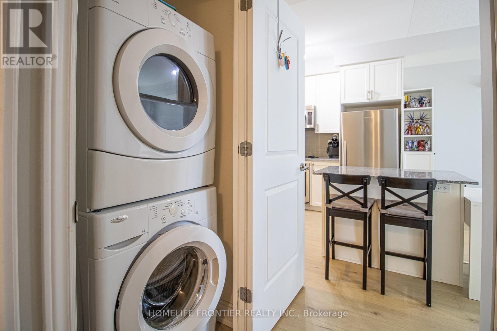609b - 9090 Yonge Street, Richmond Hill (South Richvale), Ontario  L4C 0Z1 - Photo 17 - N12349821