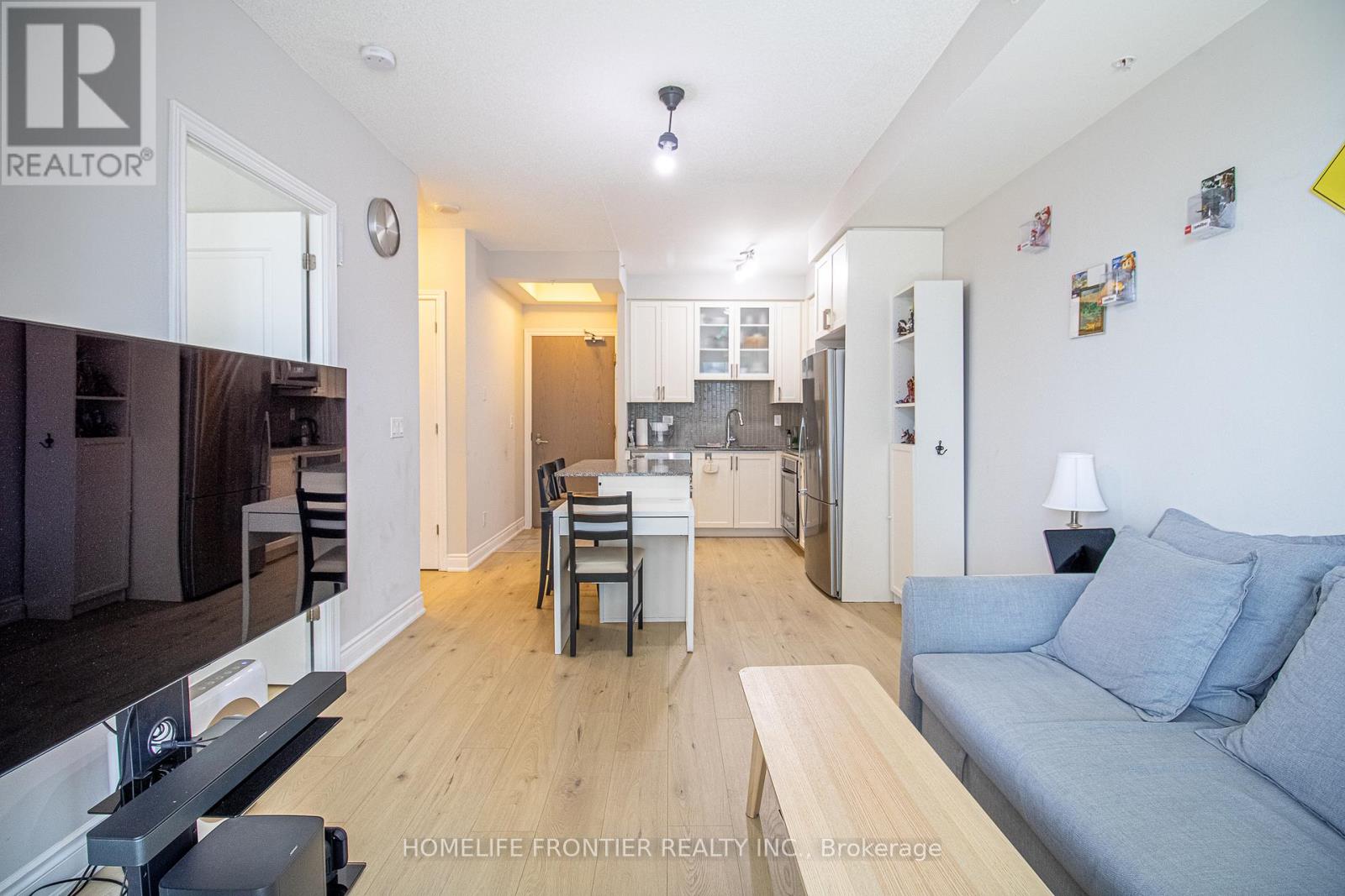 609b - 9090 Yonge Street, Richmond Hill (South Richvale), Ontario  L4C 0Z1 - Photo 6 - N12349821