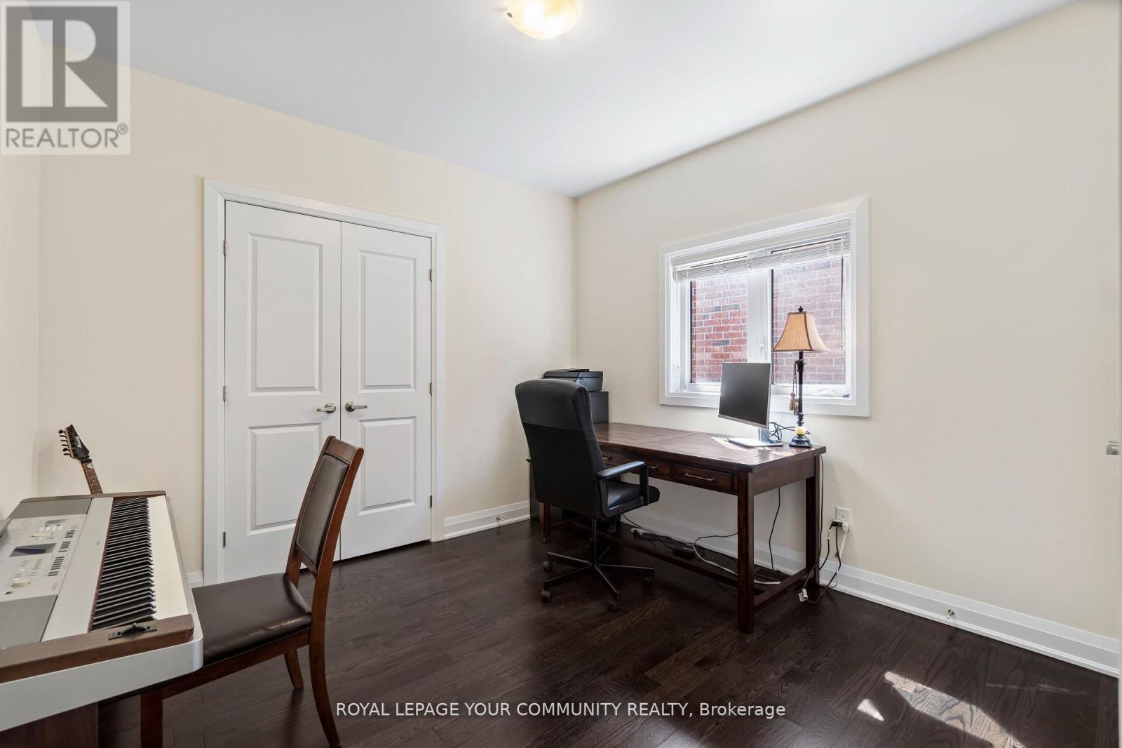 8 Duncombe Lane, Richmond Hill, Ontario L4C 1C2 - Photo 22 - N12349844