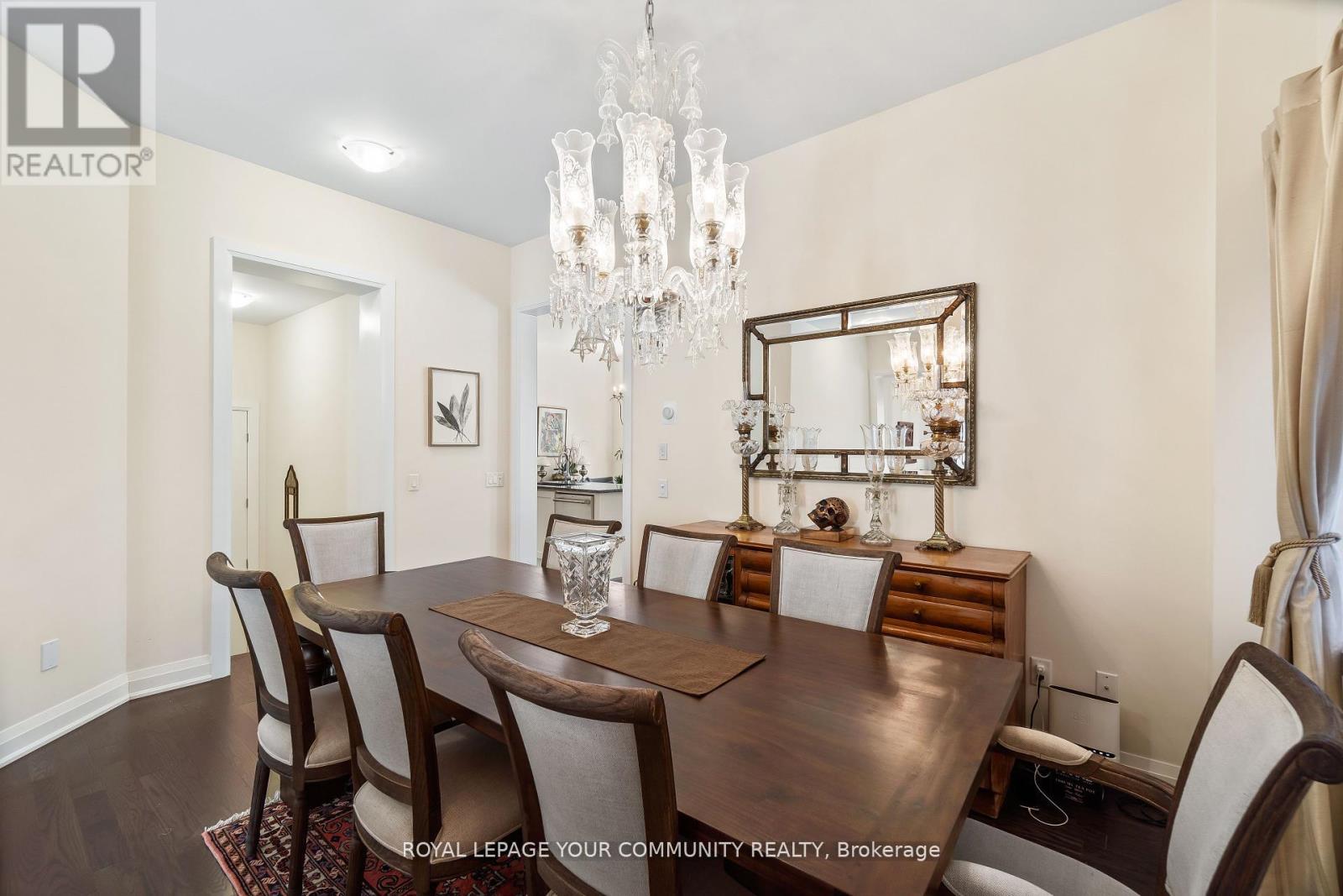 8 Duncombe Lane, Richmond Hill, Ontario L4C 1C2 - Photo 25 - N12349844