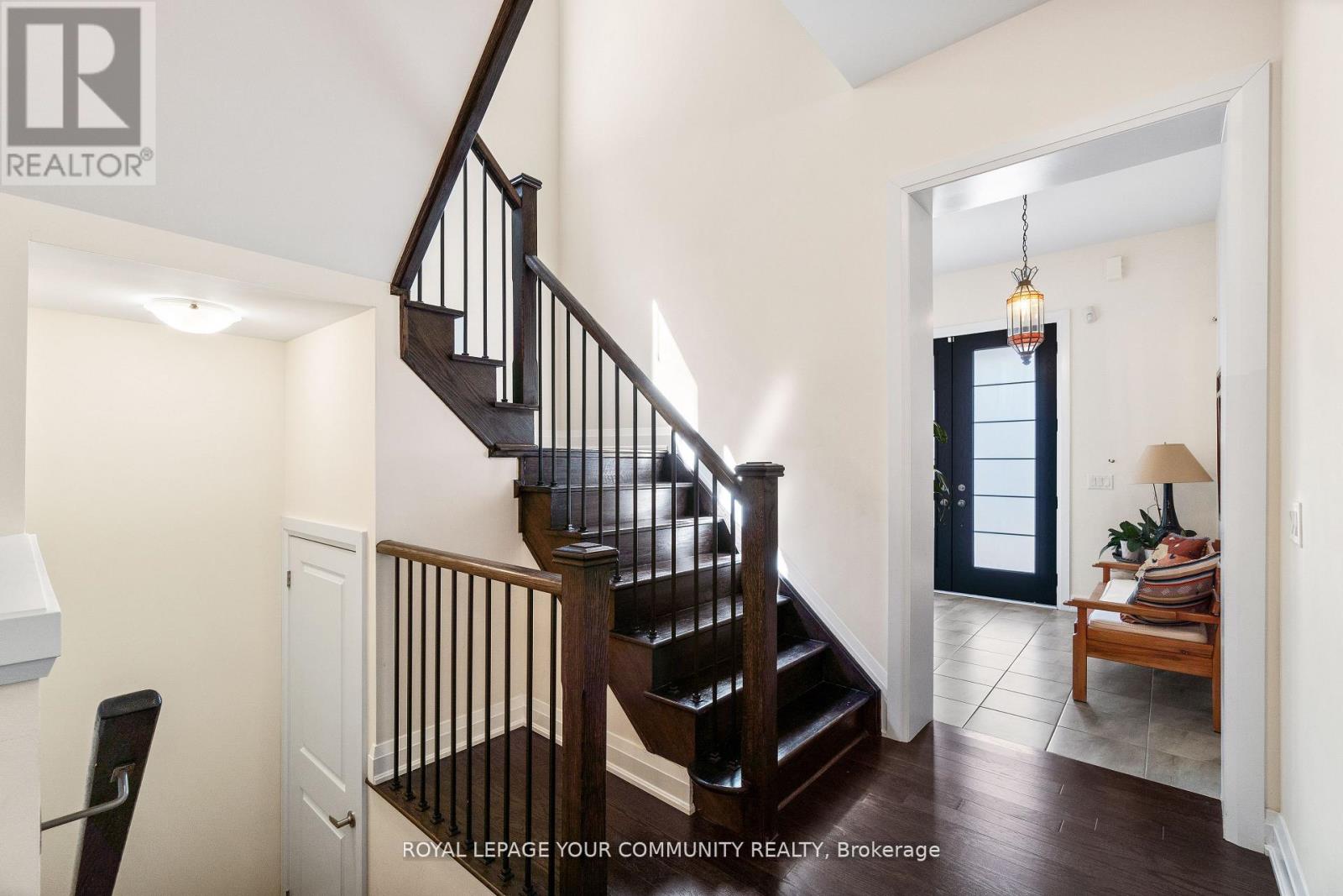 8 Duncombe Lane, Richmond Hill, Ontario L4C 1C2 - Photo 36 - N12349844