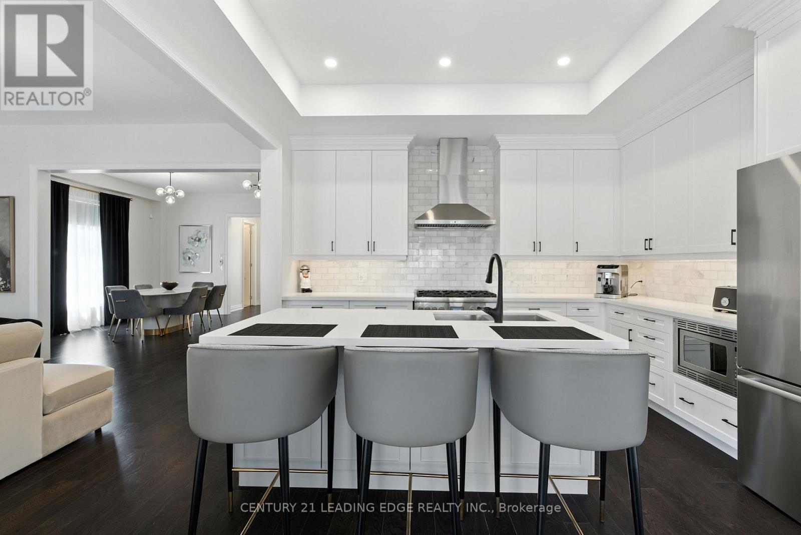 3239 Millicent Avenue, Oakville, Ontario  L6H 0V8 - Photo 12 - W12349778