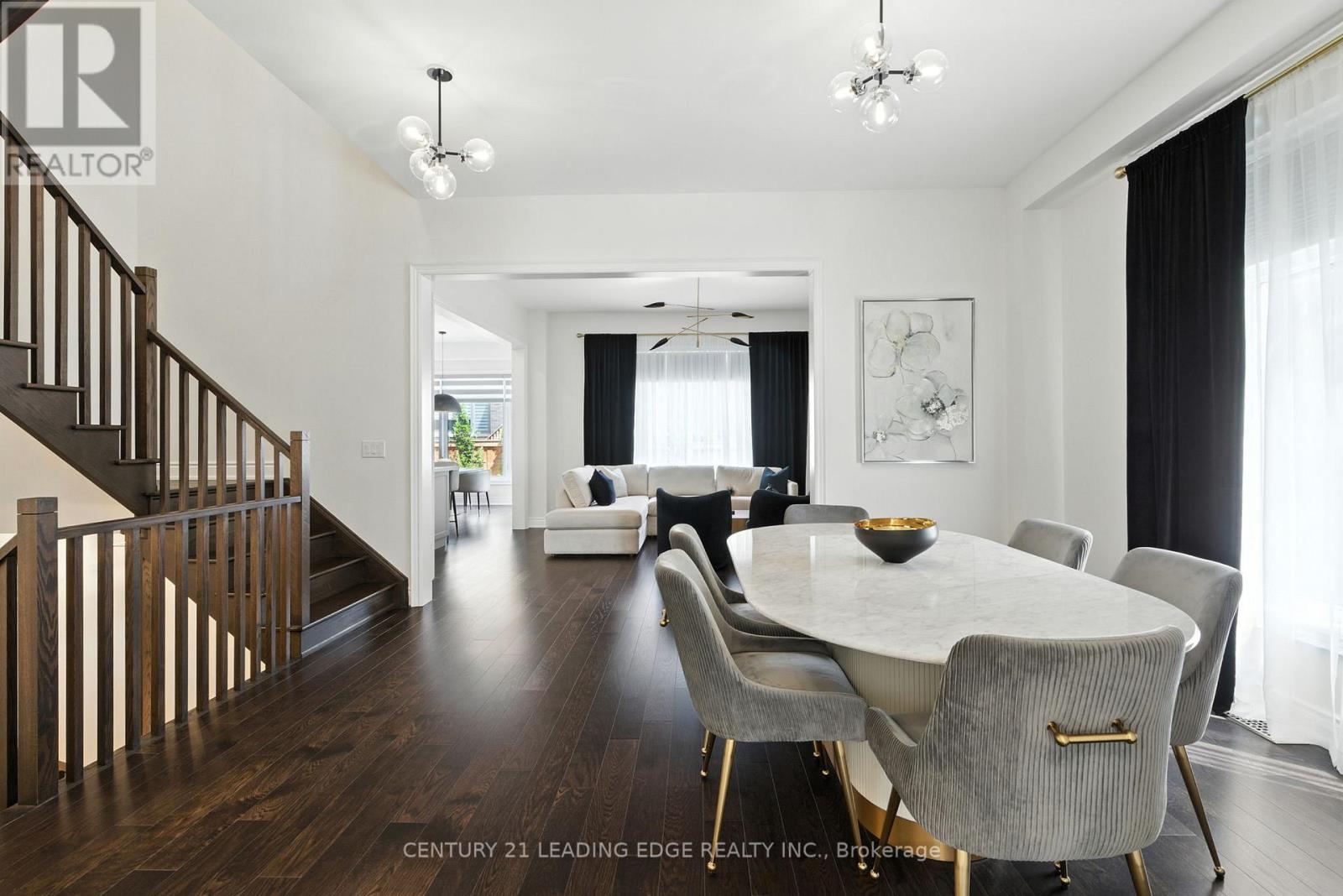3239 Millicent Avenue, Oakville, Ontario  L6H 0V8 - Photo 4 - W12349778