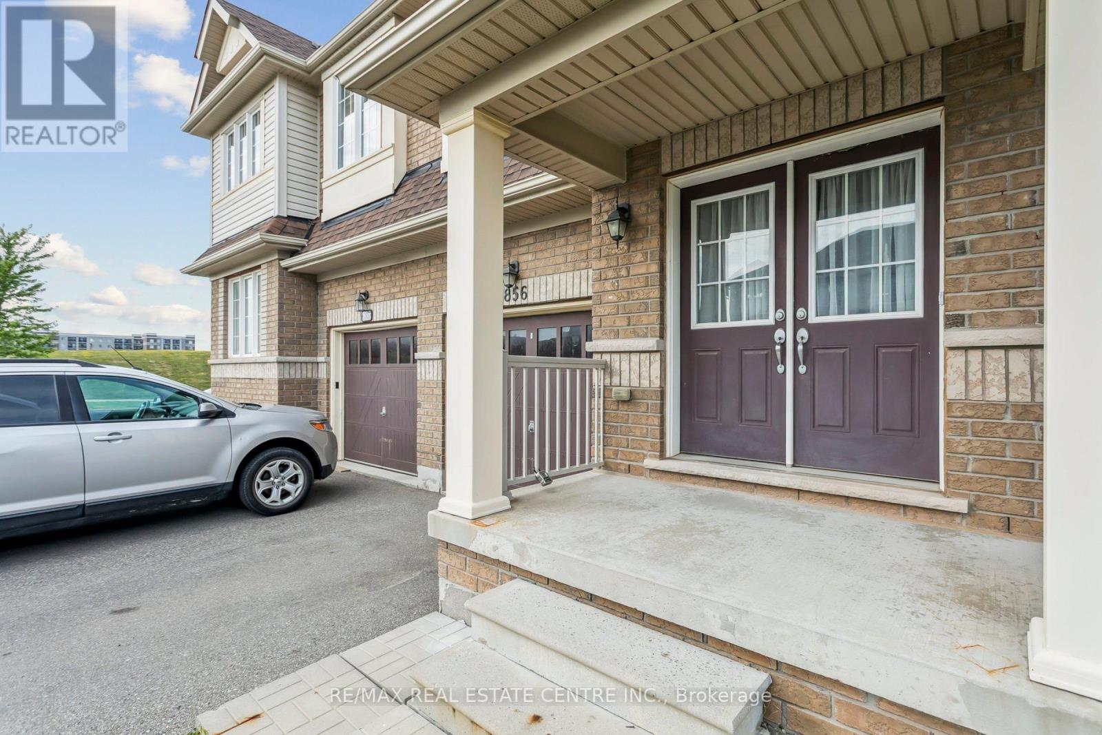 Property at 856 MILTONBROOK CRESCENT image 4