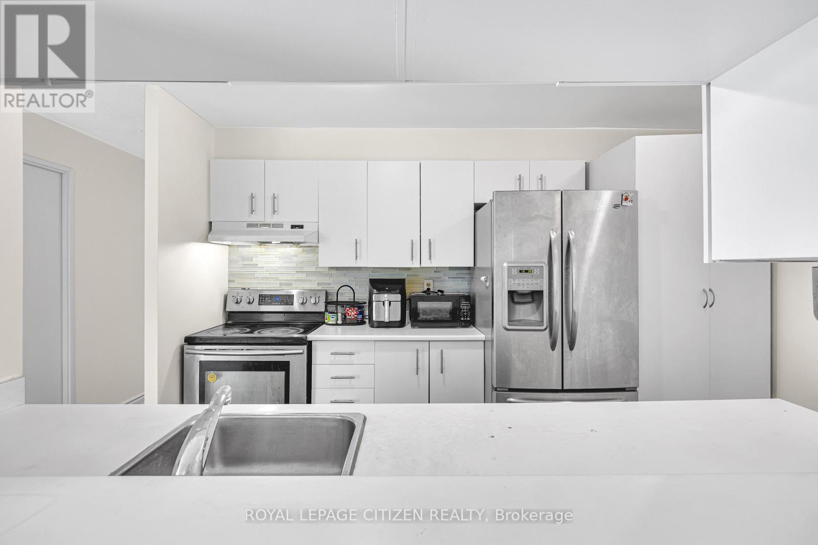 301 - 4205 Shipp Drive, Mississauga, Ontario  L4Z 2Y9 - Photo 6 - W12349862
