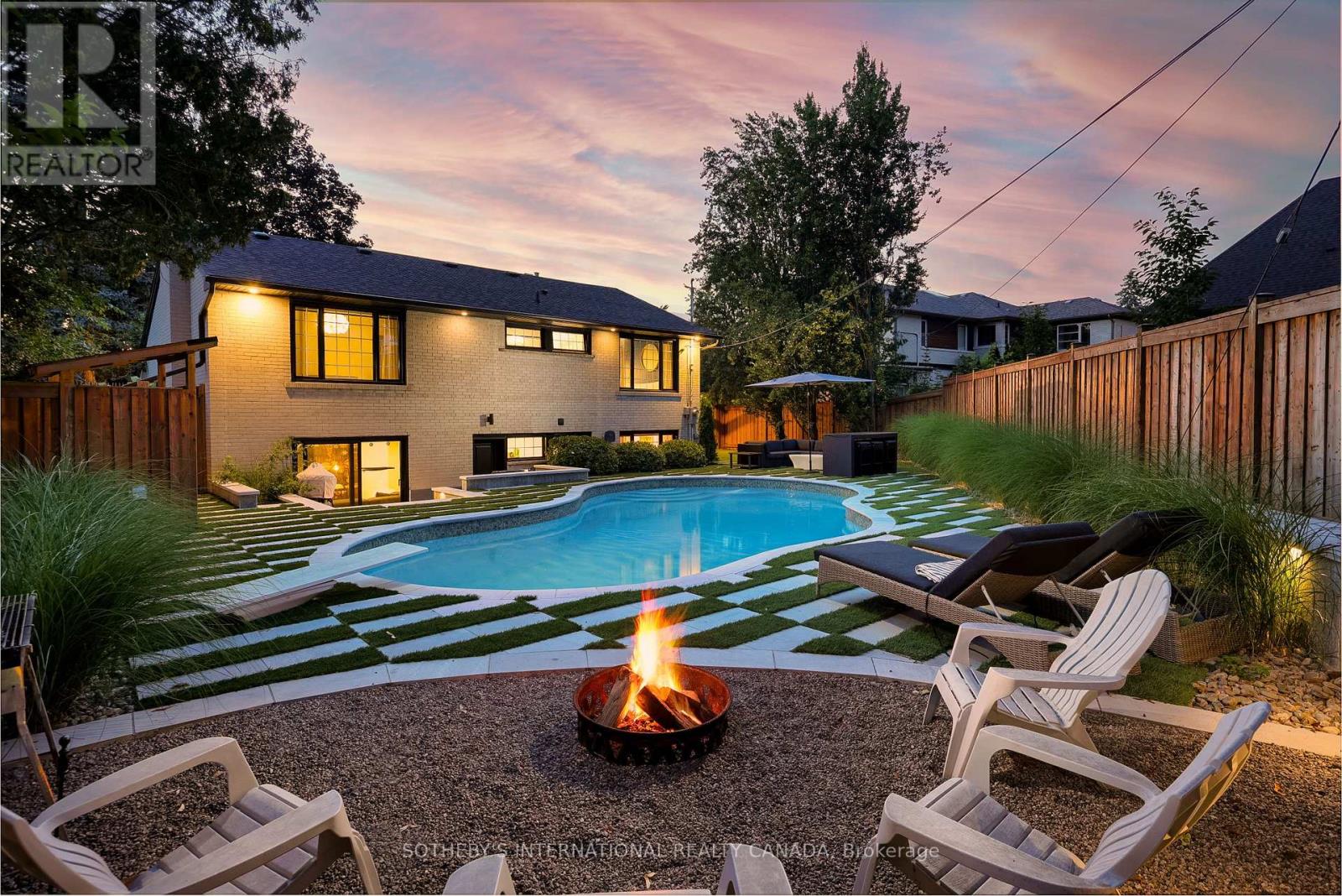 Property at 15 RAVENSBOURNE CRESCENT image 3