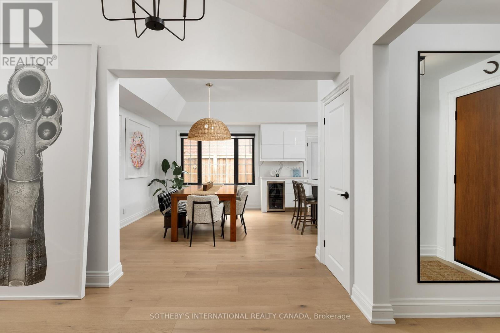 Property at 15 RAVENSBOURNE CRESCENT image 4