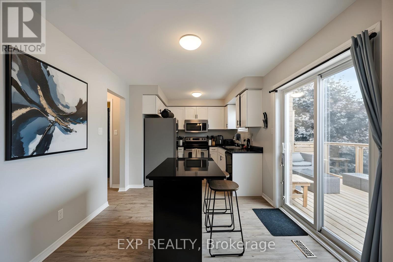 581 College Avenue, Orangeville, Ontario  L9W 4S5 - Photo 4 - W12349899