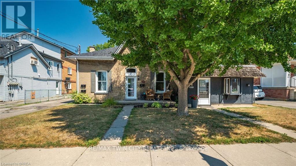 41 St George Street, Brantford, Ontario  N3R 1V2 - Photo 3 - X12349841