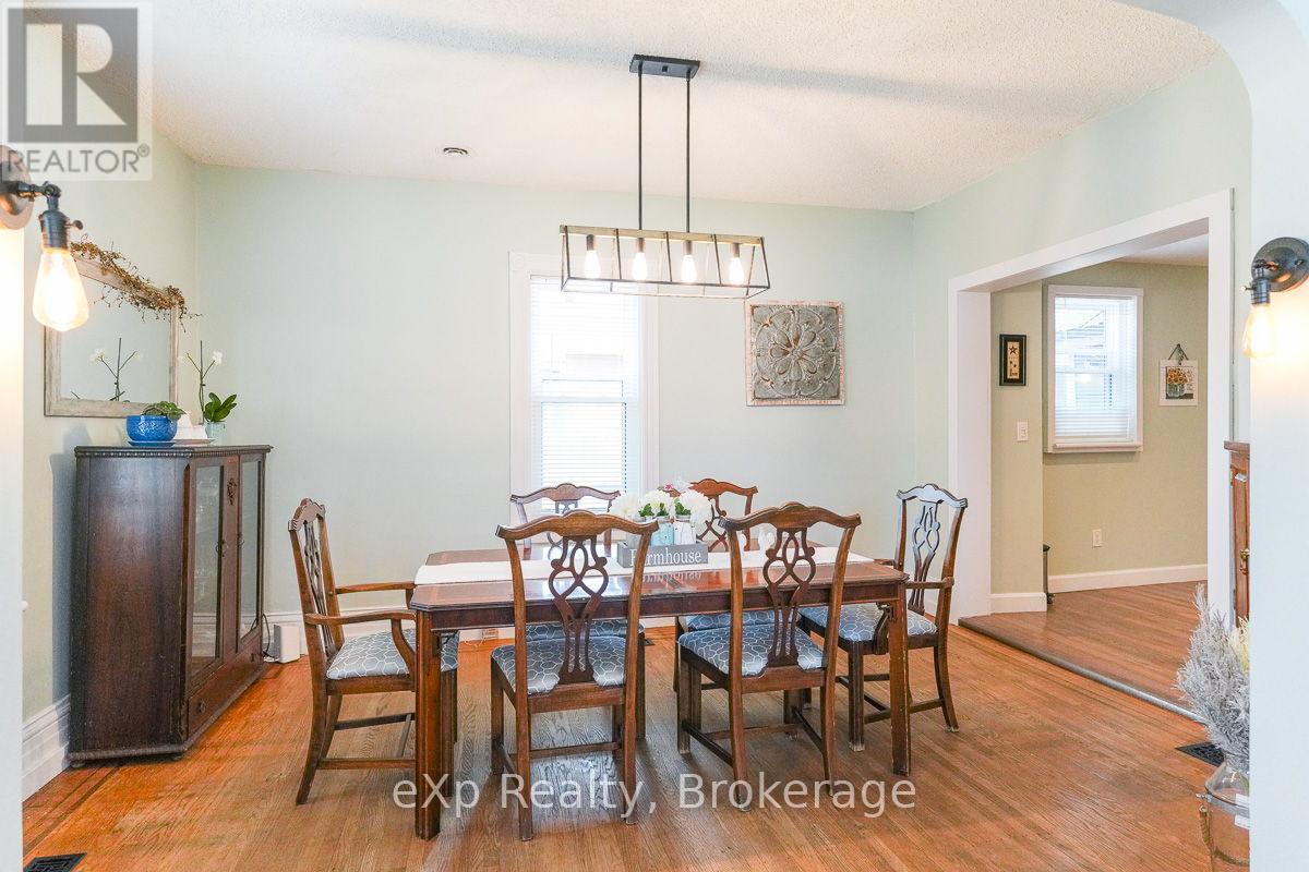 594 10th A Street W, Owen Sound, Ontario  N4K 3R6 - Photo 7 - X12349917
