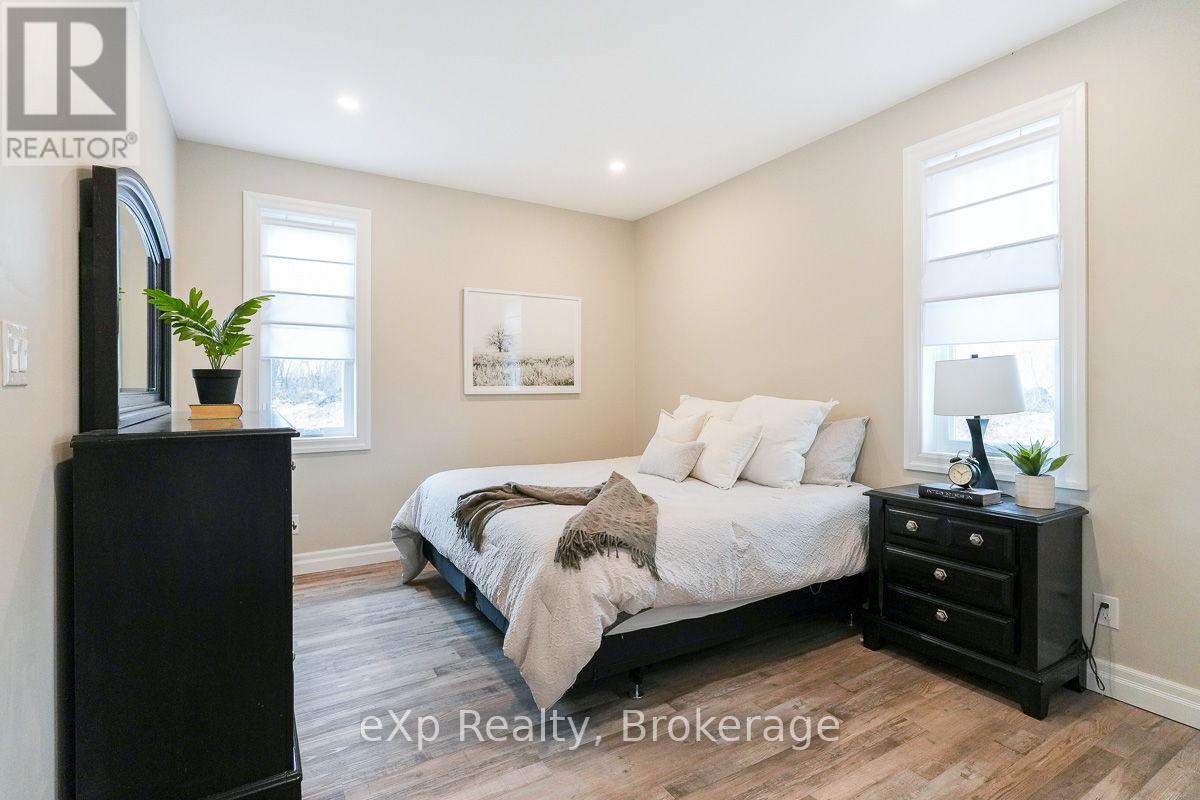 315225 Hwy 6, Chatsworth, Ontario  N0H 2V0 - Photo 19 - X12349935