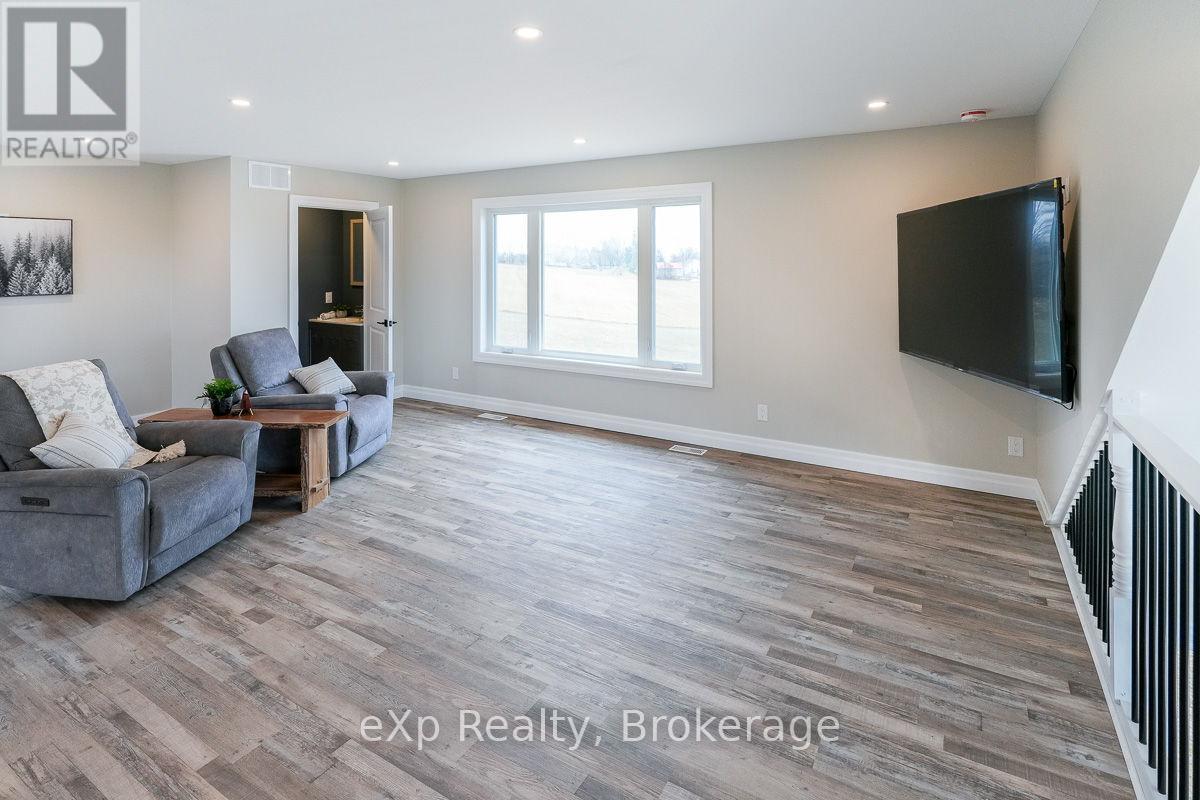 315225 Hwy 6, Chatsworth, Ontario  N0H 2V0 - Photo 31 - X12349935
