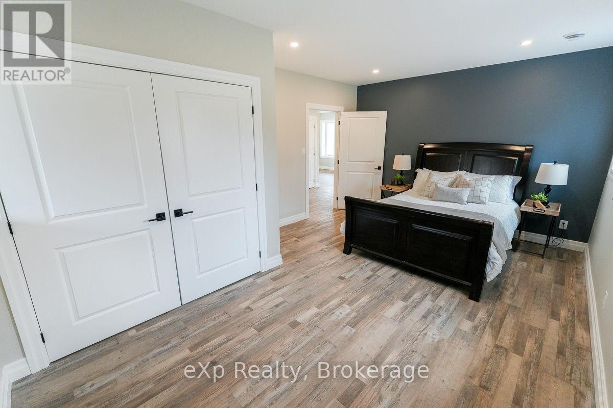 315225 Hwy 6, Chatsworth, Ontario  N0H 2V0 - Photo 41 - X12349935