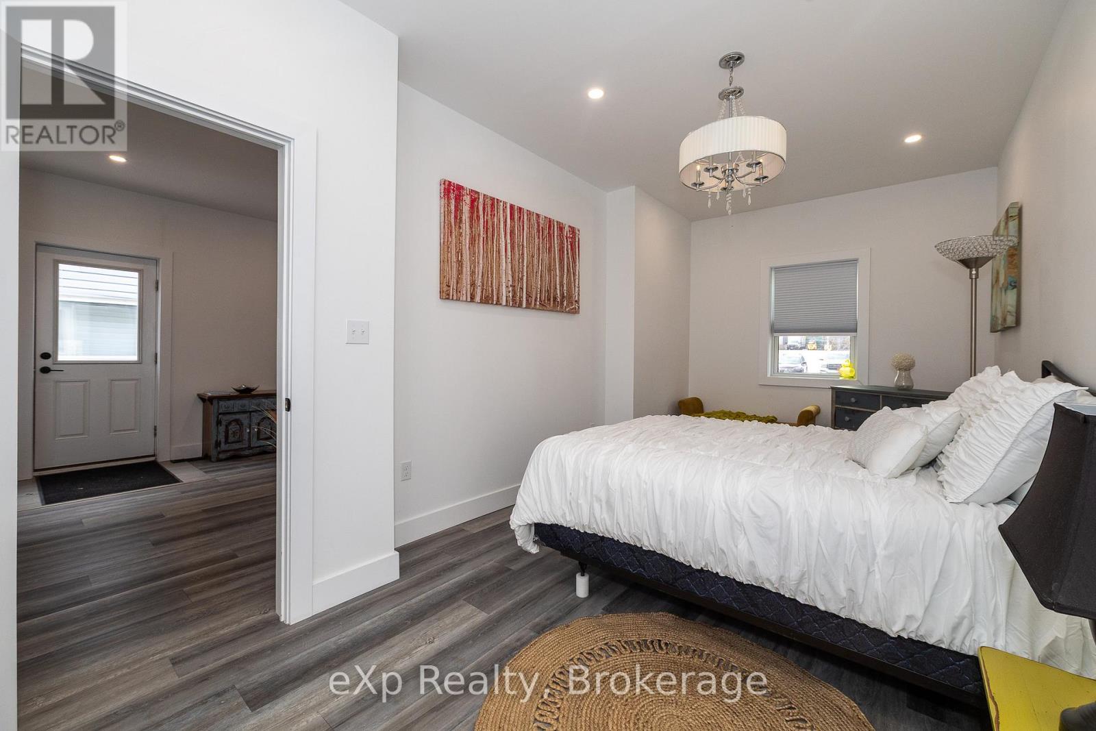 360 Frank Street, South Bruce Peninsula, Ontario  N0H 2T0 - Photo 15 - X12349941