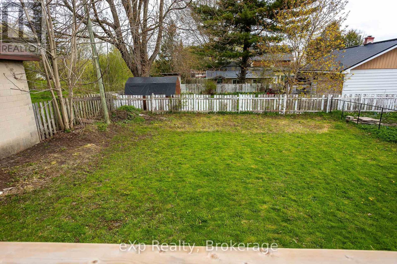 360 Frank Street, South Bruce Peninsula, Ontario  N0H 2T0 - Photo 32 - X12349941