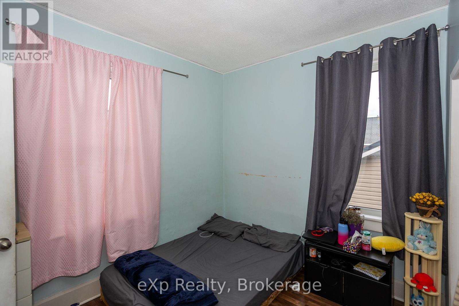 743 10th Street E, Owen Sound, Ontario  N4K 1T2 - Photo 11 - X12349958