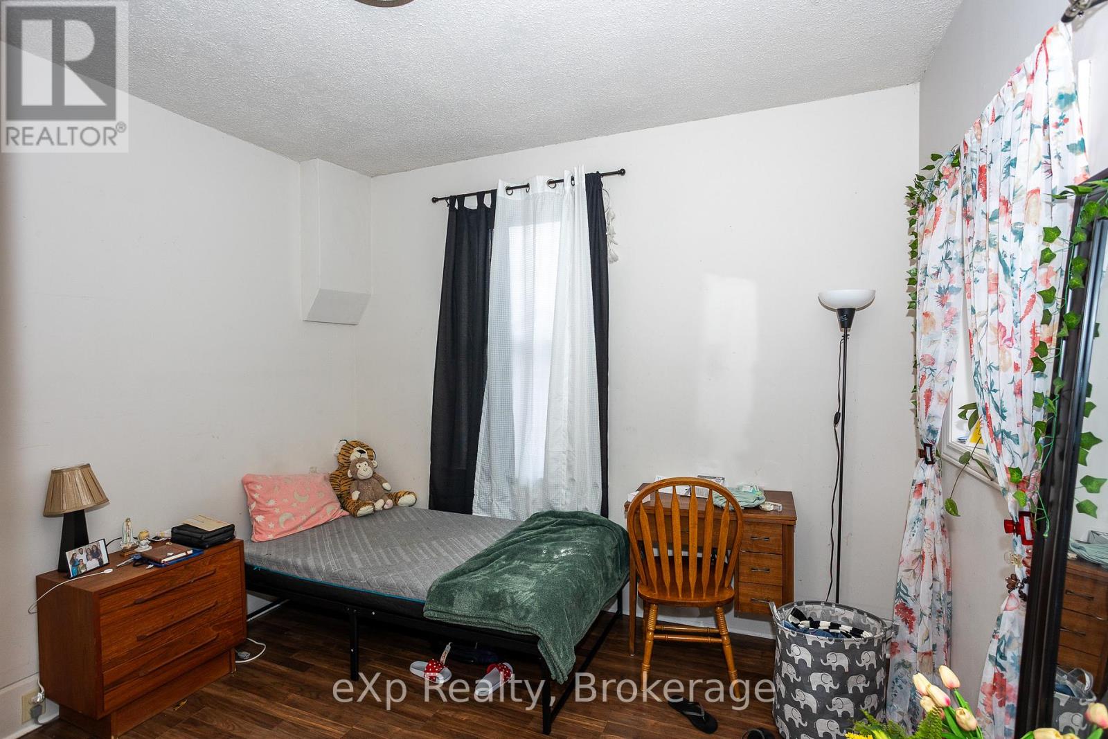 743 10th Street E, Owen Sound, Ontario  N4K 1T2 - Photo 13 - X12349958