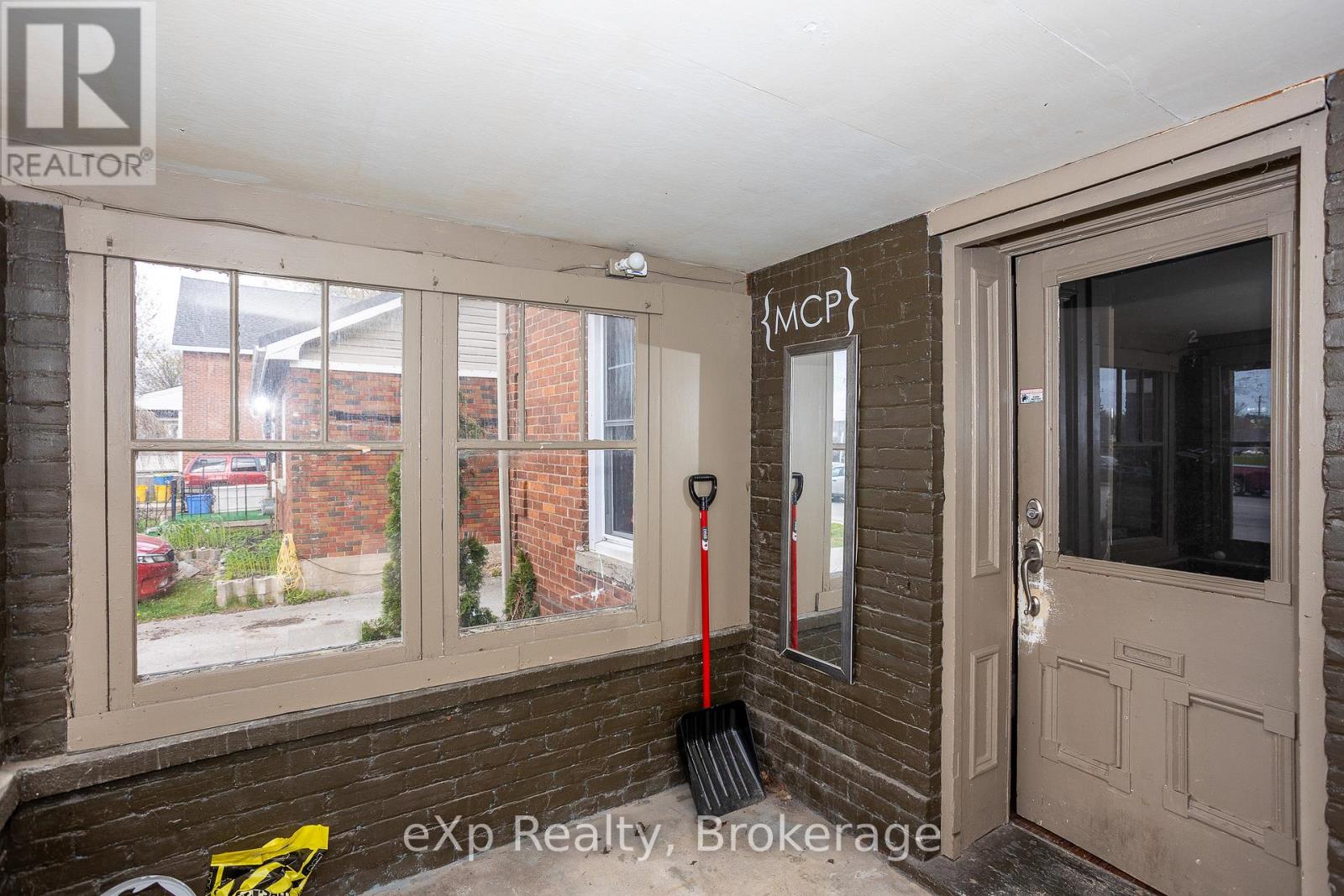 743 10th Street E, Owen Sound, Ontario  N4K 1T2 - Photo 4 - X12349958
