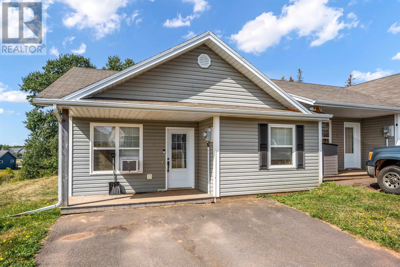 36 Miah Drive, Cornwall, Prince Edward Island  C1B 0K2 - Photo 3 - 202520886