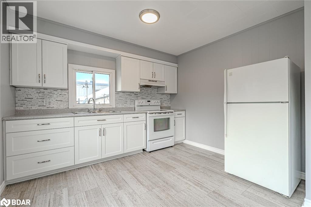 30 Queen Street W, Elmvale, Ontario  L0L 1P0 - Photo 16 - 40739624