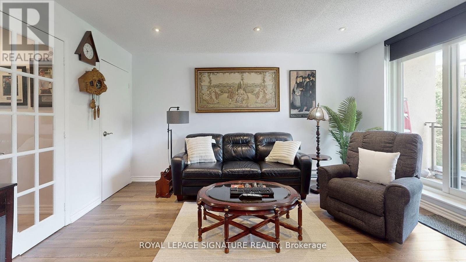 Property at 190 - 20 MOONSTONE BYWAY image 4