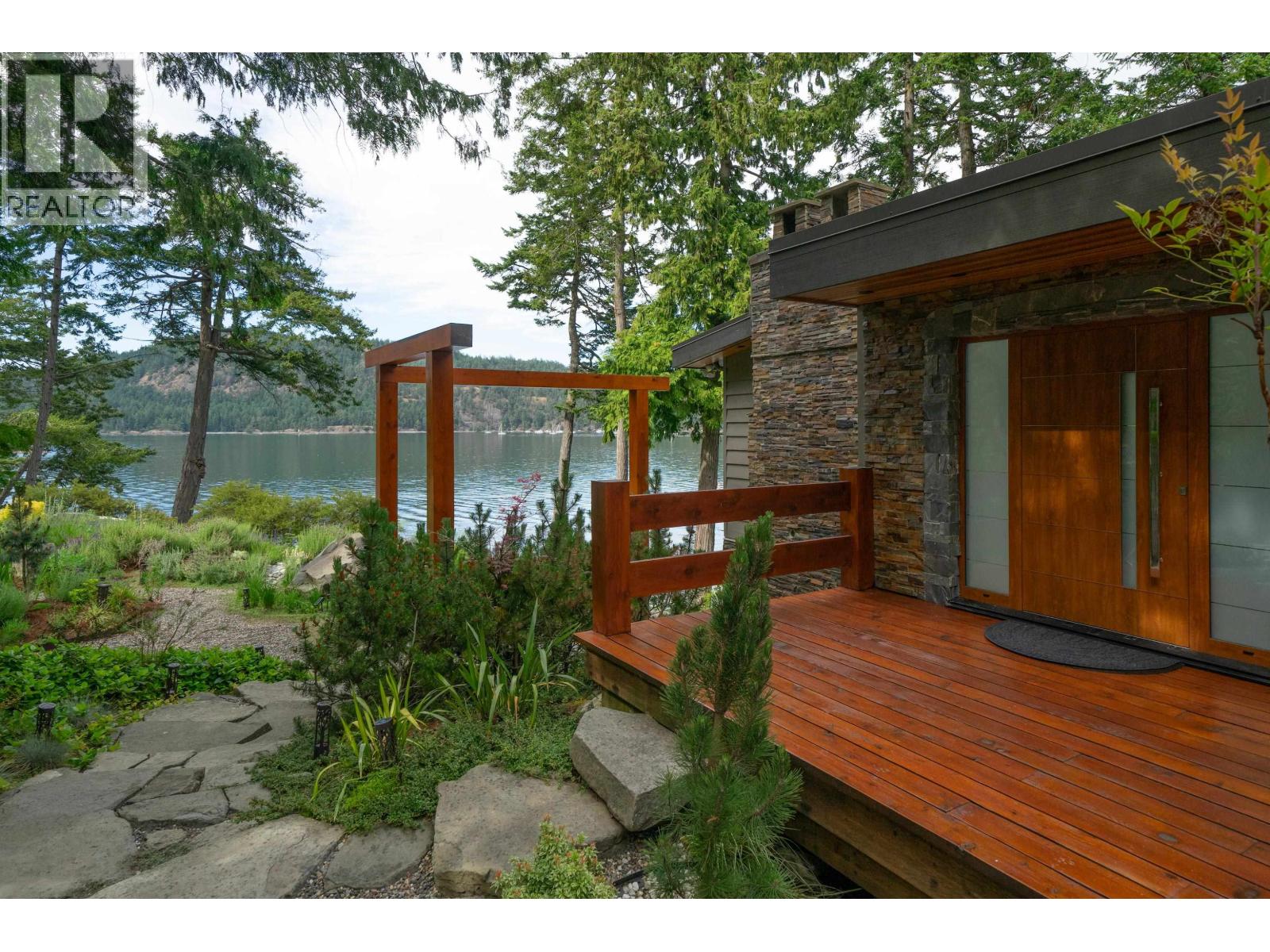 7909 Bedwell Drive, Pender Island, British Columbia  V0N 2M2 - Photo 11 - R2969038