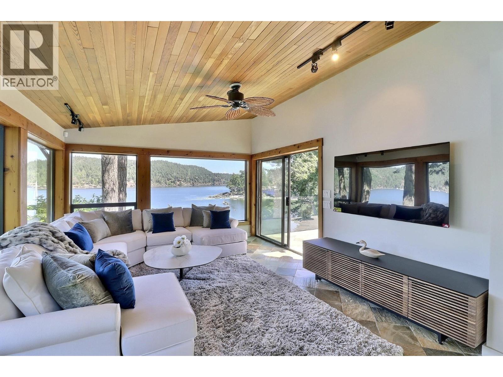 7909 Bedwell Drive, Pender Island, British Columbia  V0N 2M2 - Photo 20 - R2969038