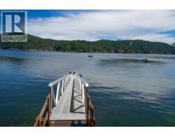 7909 BEDWELL DRIVE, Pender Island, British Columbia