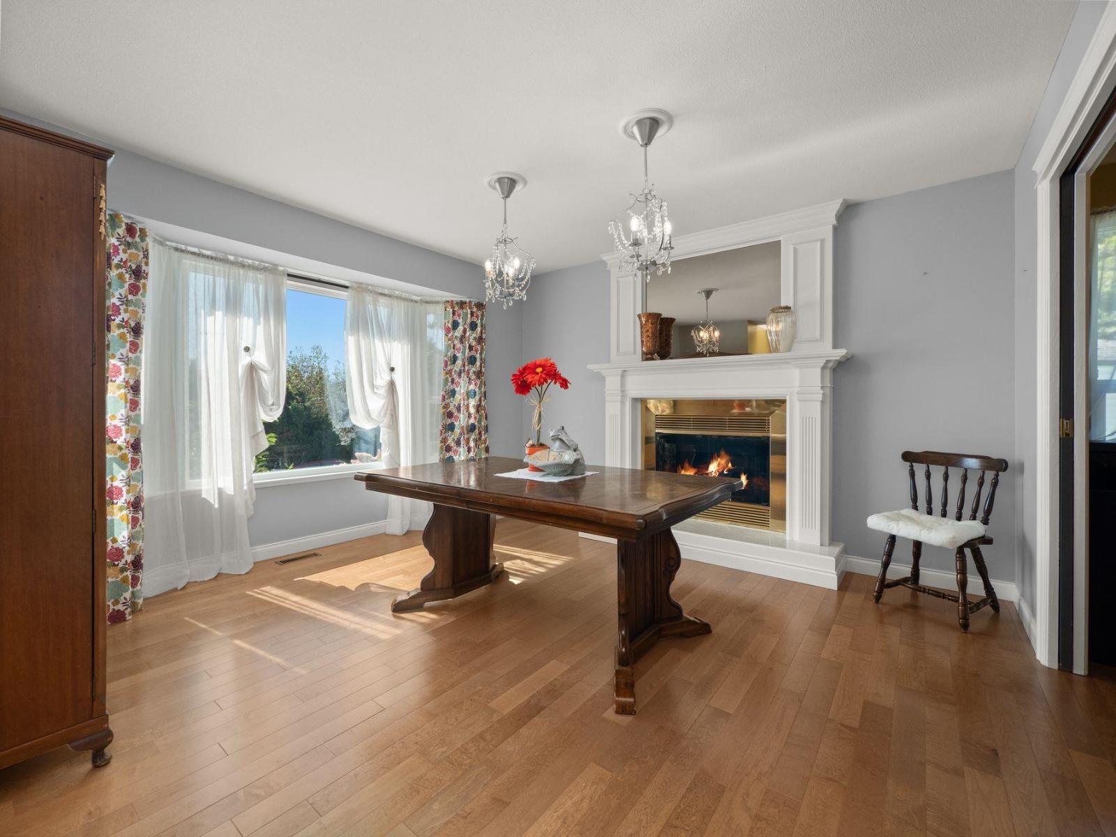 31312 Fibish Place, Abbotsford, British Columbia  V2T 5H2 - Photo 4 - R3037426