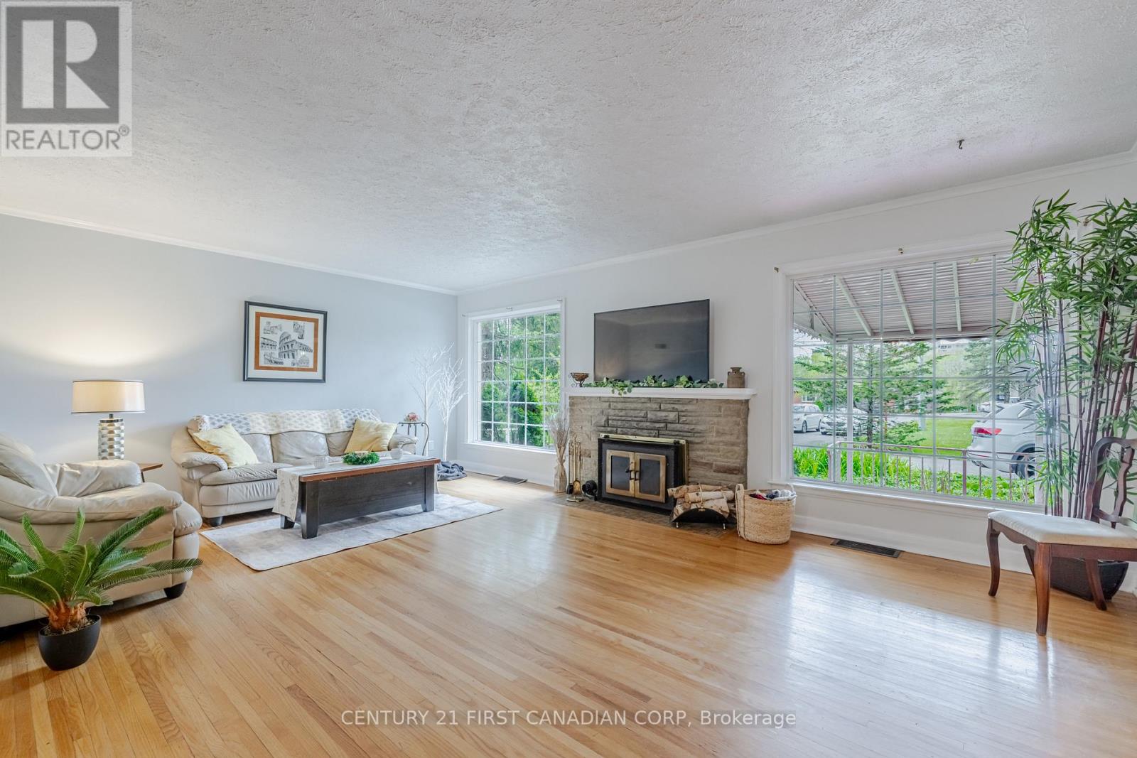 420 Riverside Drive, London North, Ontario  N6H 2R7 - Photo 4 - X12350075