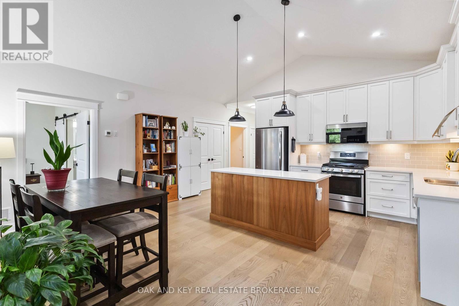 53 - 159 Collins Way, Strathroy-Caradoc (Se), Ontario  N7G 0G8 - Photo 19 - X12350108