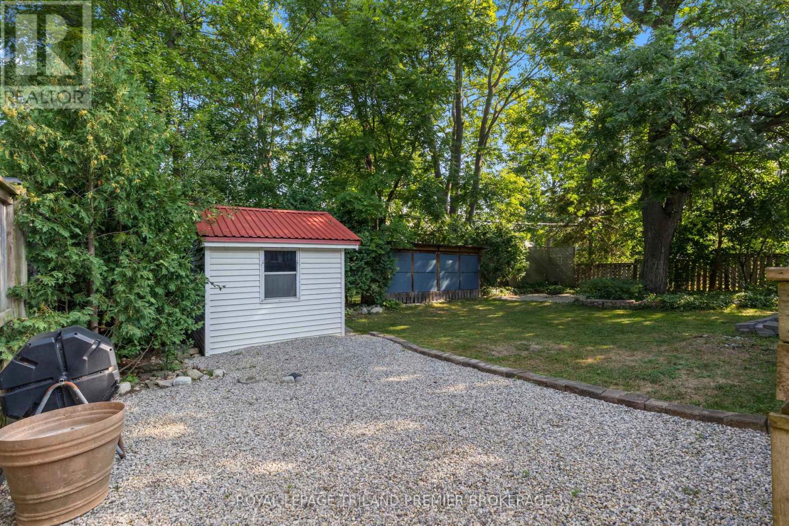 28 Elworthy Avenue, London South, Ontario  N6C 2M2 - Photo 34 - X12350160