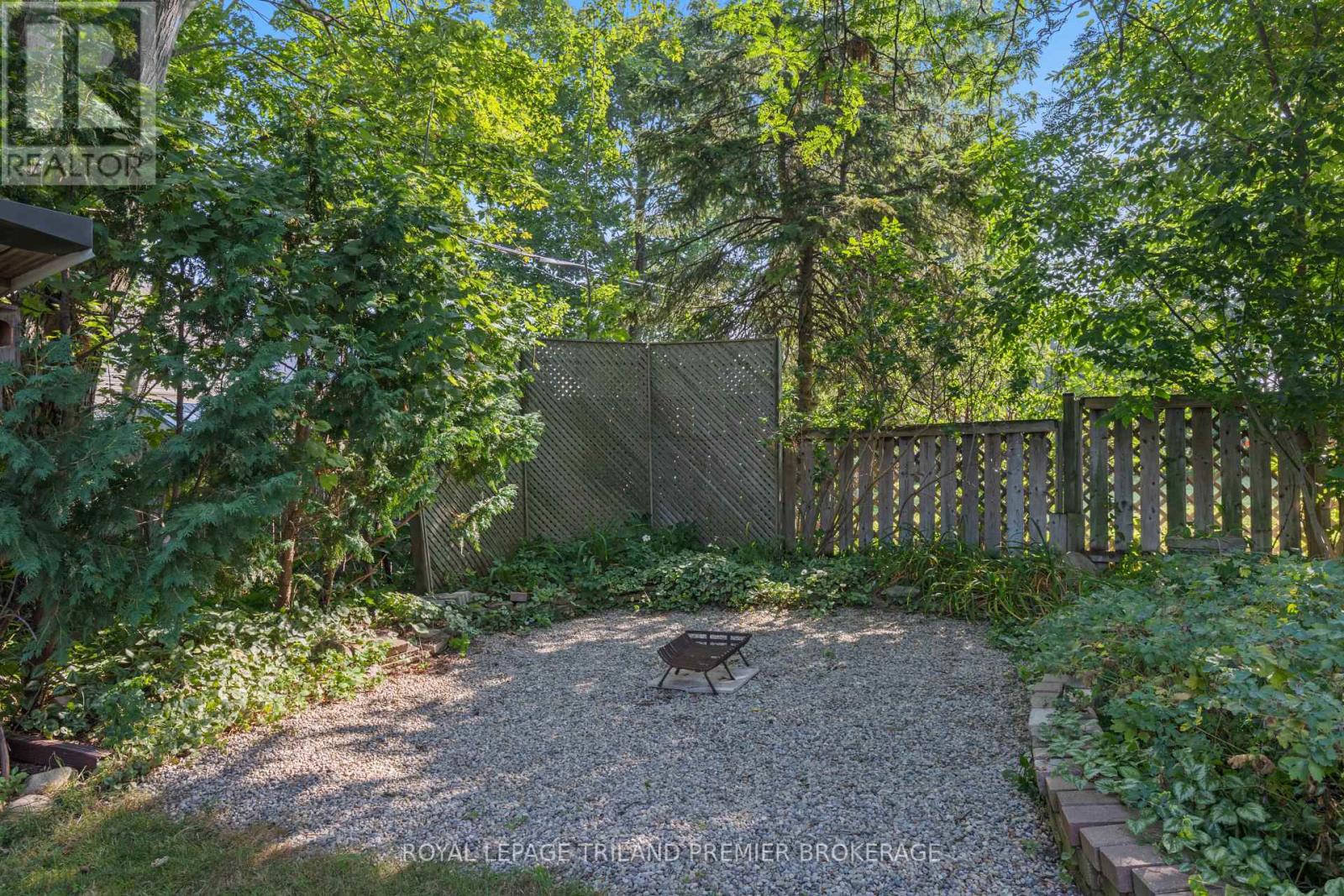 28 Elworthy Avenue, London South, Ontario  N6C 2M2 - Photo 36 - X12350160
