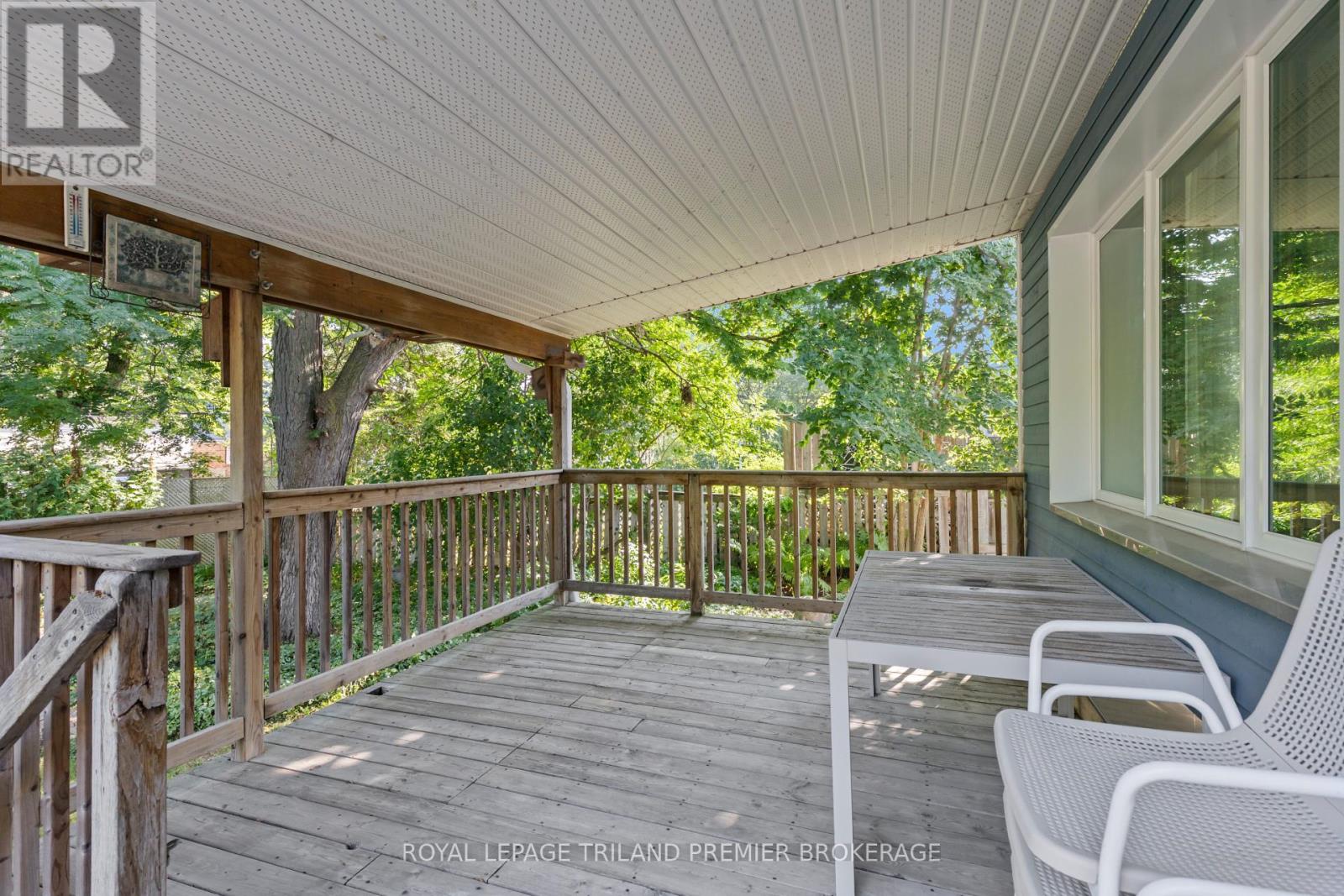28 Elworthy Avenue, London South, Ontario  N6C 2M2 - Photo 37 - X12350160