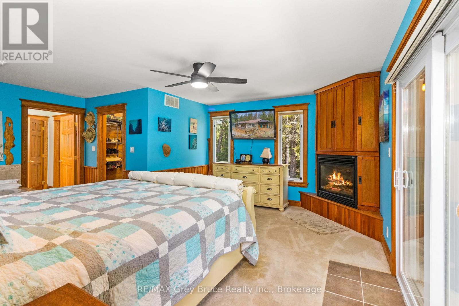 33 Woodstock Avenue, Northern Bruce Peninsula, Ontario  N0H 2M0 - Photo 22 - X12241443