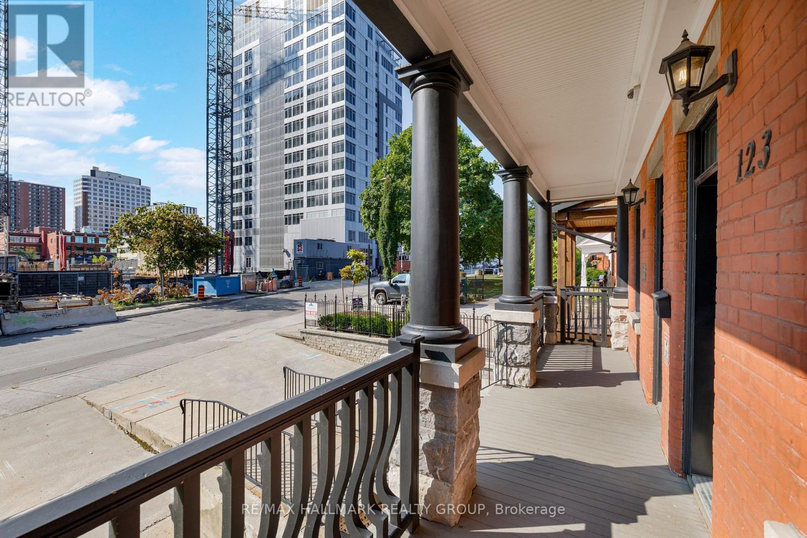 Property at 121 & 123 YORK STREET image 2