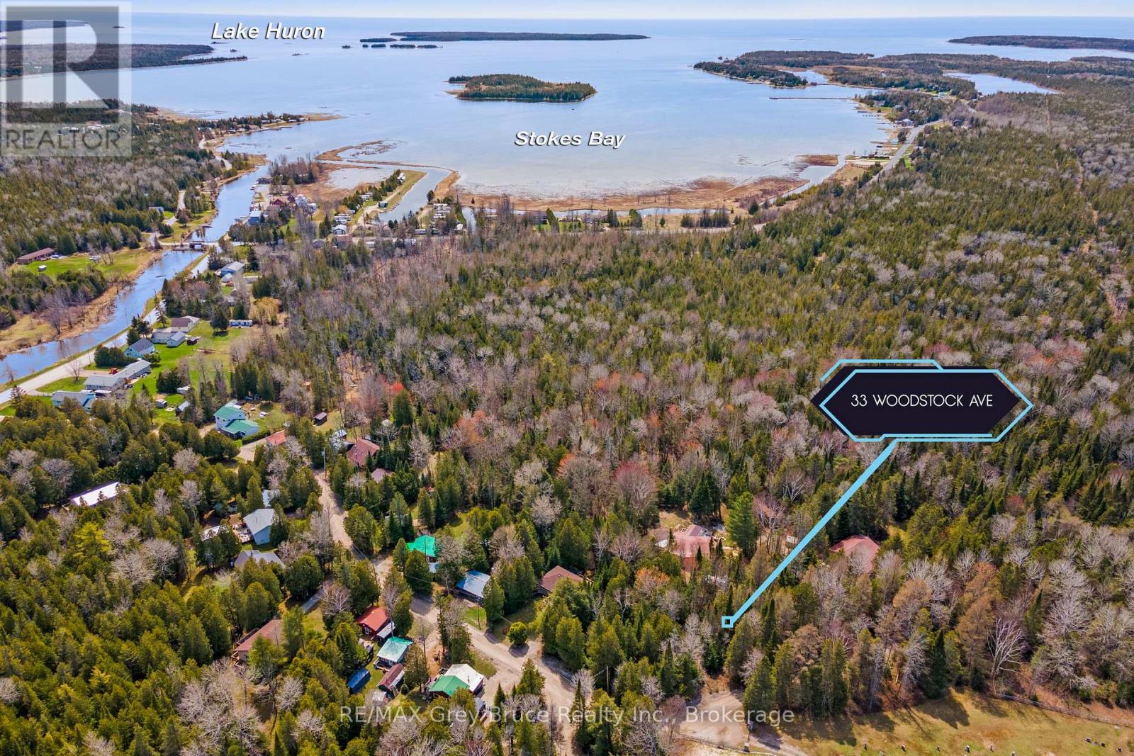 33 Woodstock Avenue, Northern Bruce Peninsula, Ontario  N0H 2M0 - Photo 49 - X12241443
