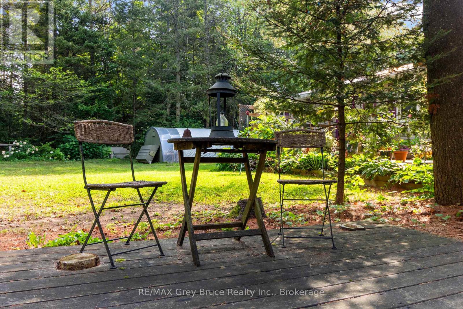 33 Woodstock Avenue, Northern Bruce Peninsula, Ontario  N0H 2M0 - Photo 7 - X12241443